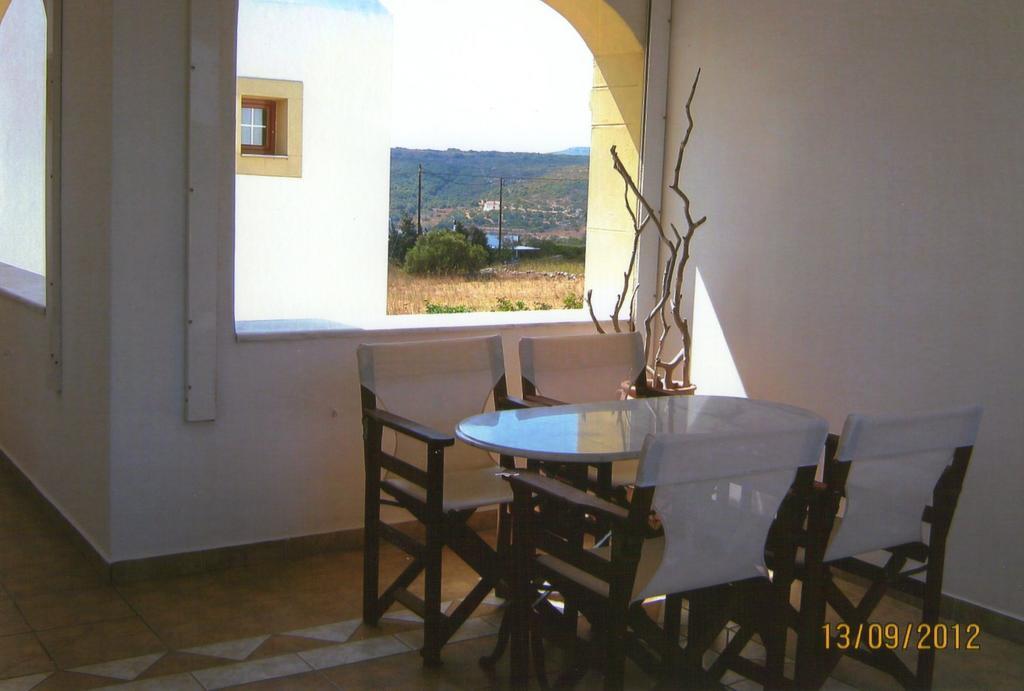 Cerigo House Apartment Kondoliánika Room photo